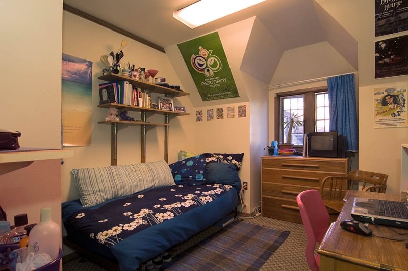 Seattle dorm room