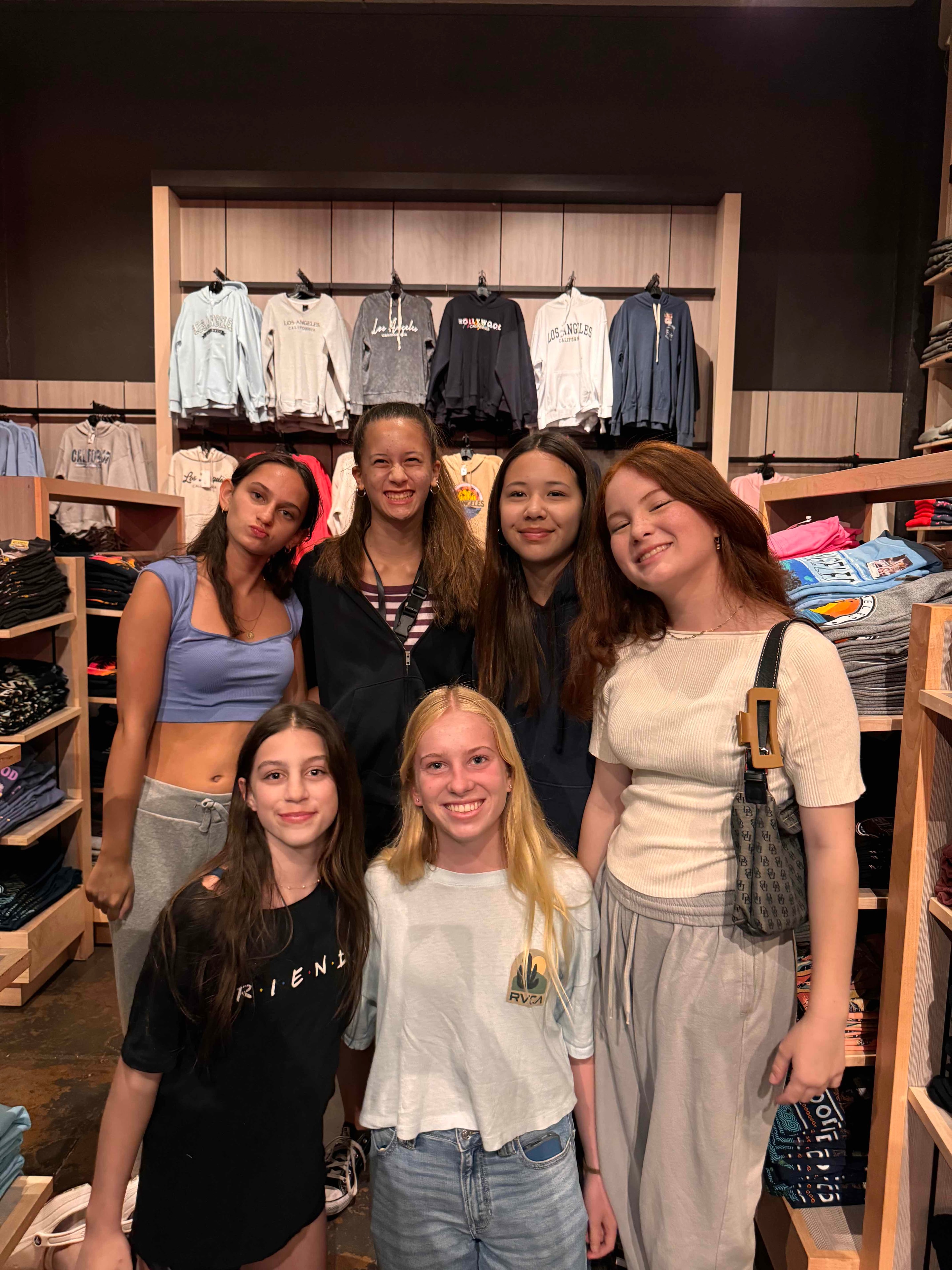 Girls shopping in LA